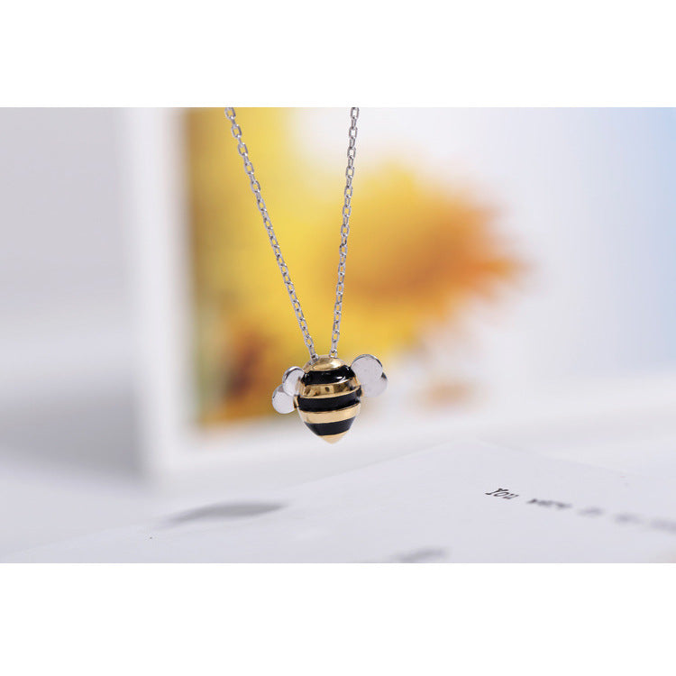 New Cute Little Bee Necklace and Pendant Necklace Crystal New Cute Bee Necklaces