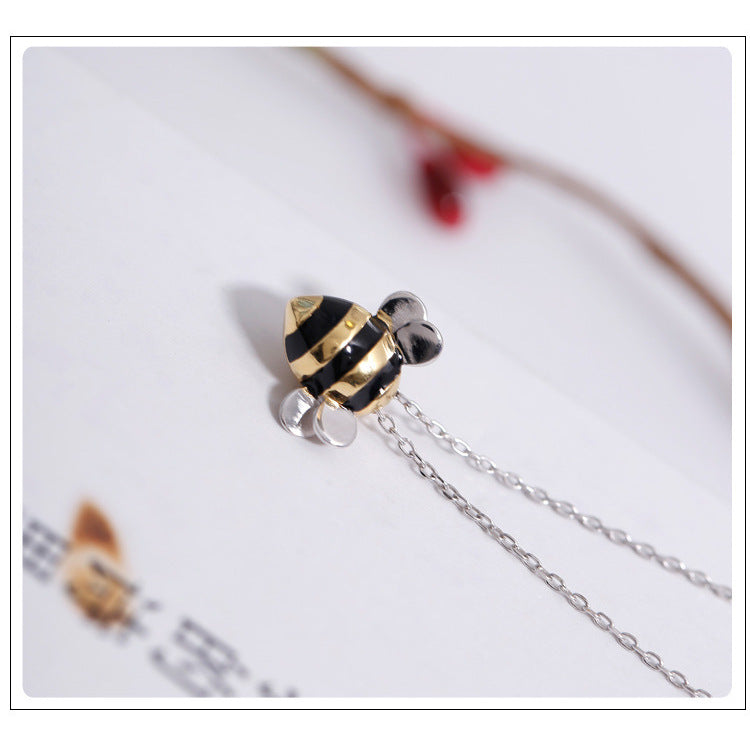 New Cute Little Bee Necklace and Pendant Necklace Crystal New Cute Bee Necklaces